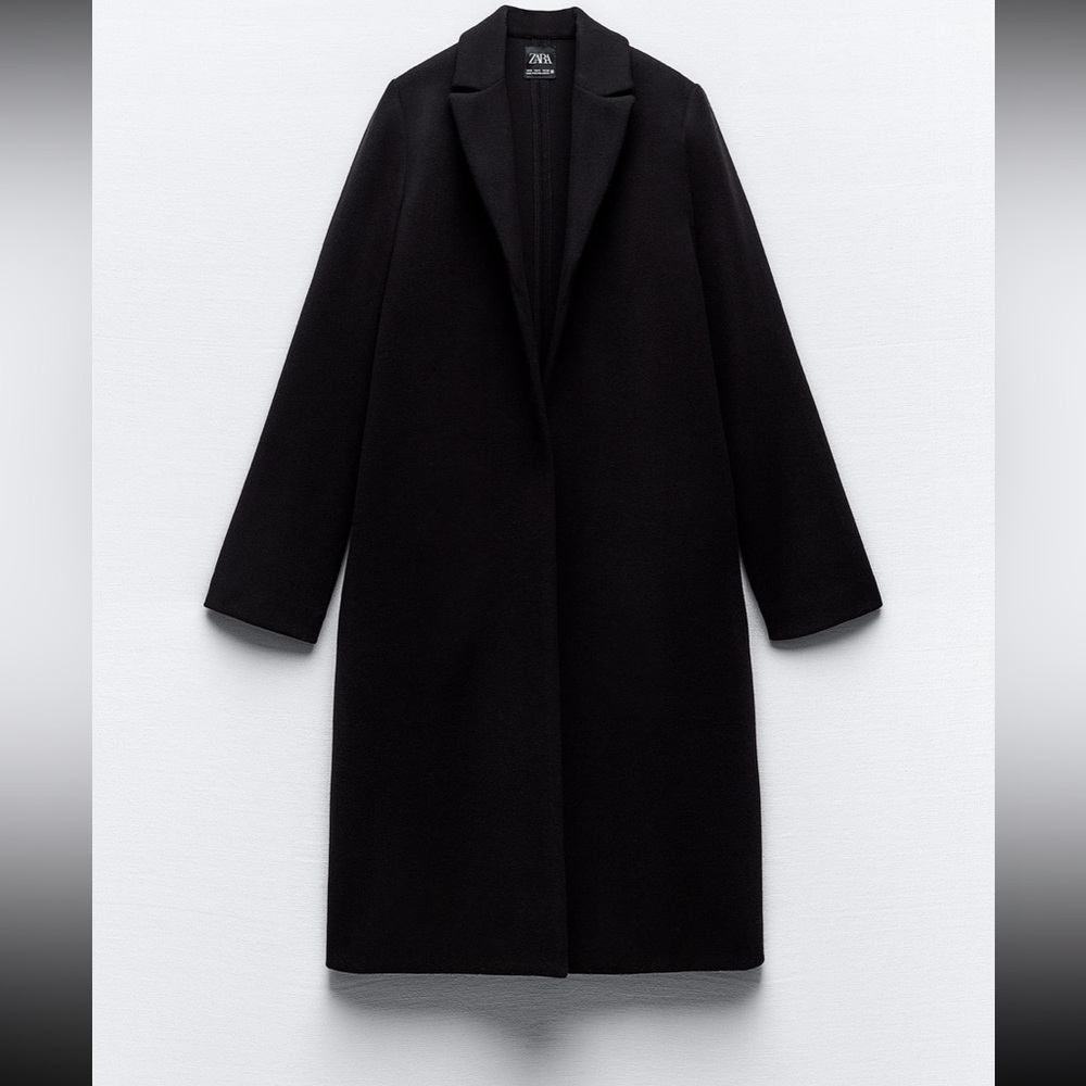 Zara felt texture coat in navy blue color size medium
